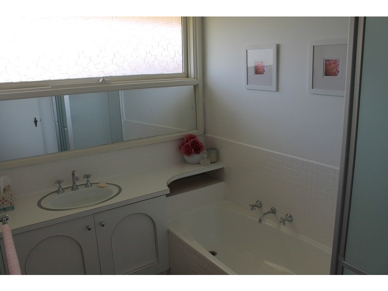 17 Wellington Street, Bacchus Marsh VIC 3340