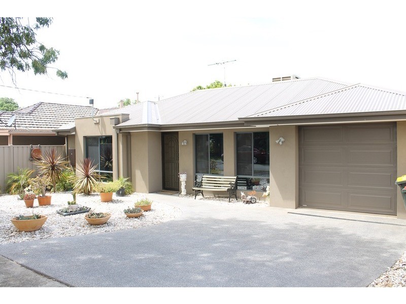 35 Manor Street, Bacchus Marsh VIC 3340
