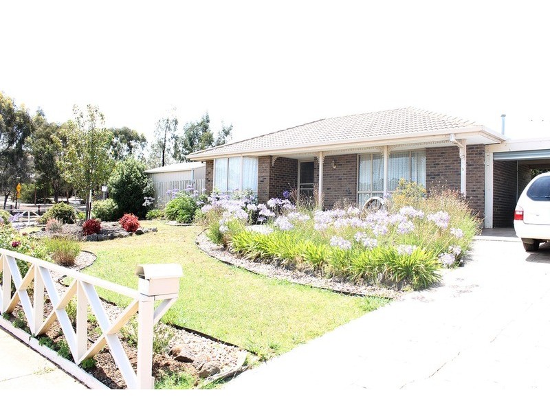 152  Halletts Way, Bacchus Marsh VIC 3340
