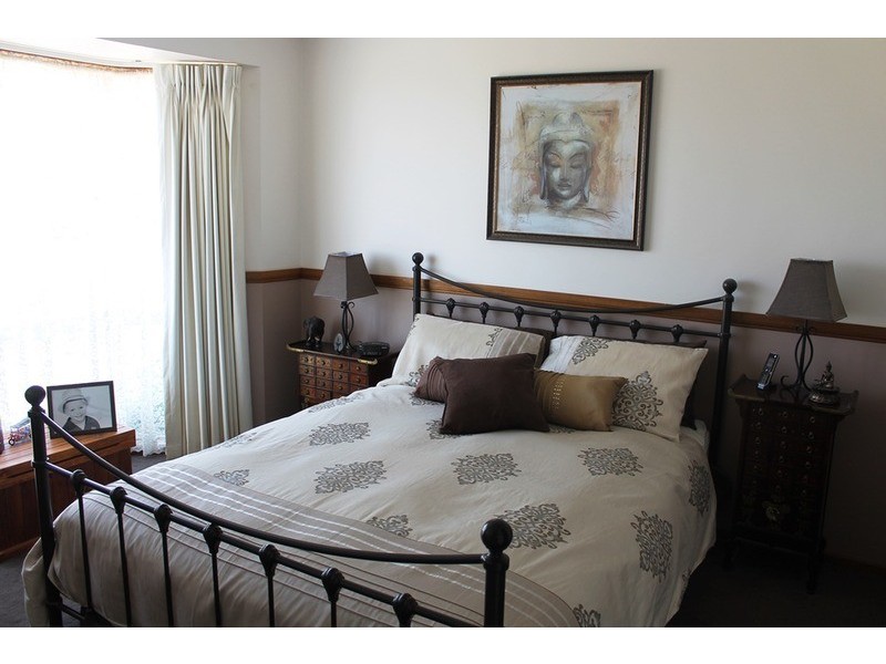 152  Halletts Way, Bacchus Marsh VIC 3340