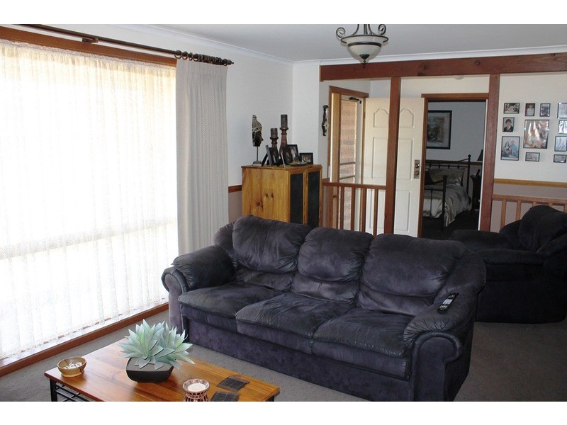 152  Halletts Way, Bacchus Marsh VIC 3340