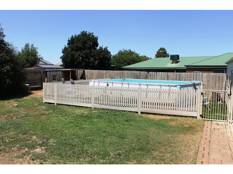 152  Halletts Way, Bacchus Marsh VIC 3340