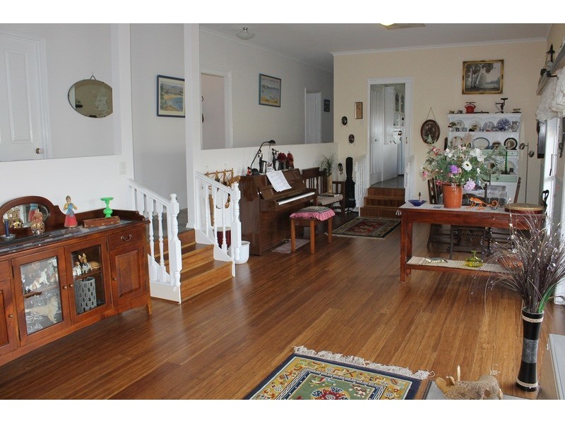 111 Underbank Boulevard, Bacchus Marsh VIC 3340