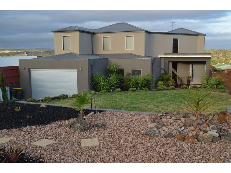 42 Links  Road, Bacchus Marsh VIC 3340