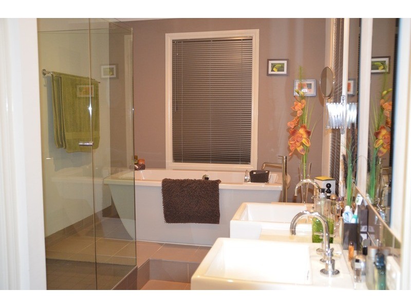 42 Links  Road, Bacchus Marsh VIC 3340