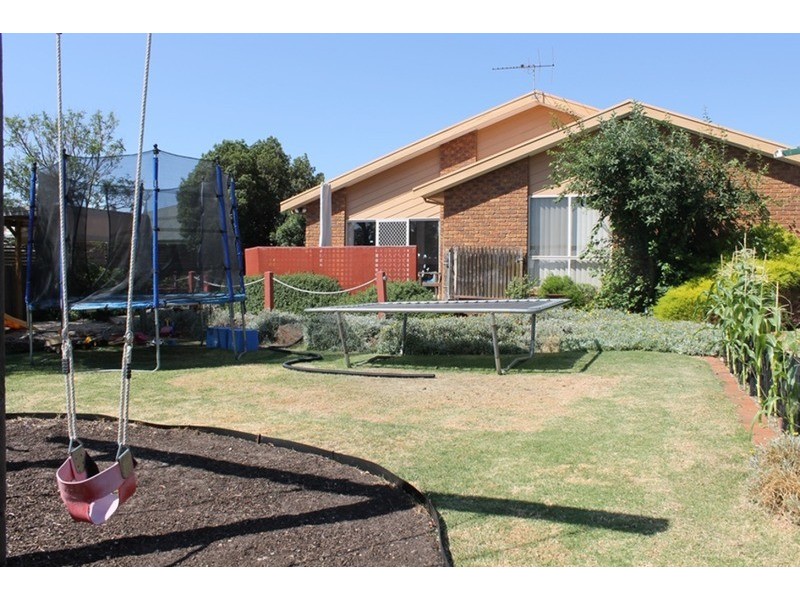 2 Ball  Street, Bacchus Marsh VIC 3340