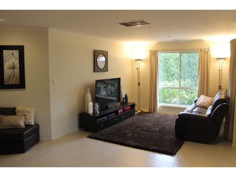 86 Clifton Drive, Bacchus Marsh VIC 3340
