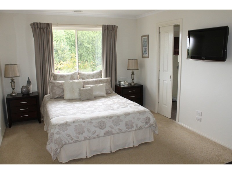 86 Clifton Drive, Bacchus Marsh VIC 3340