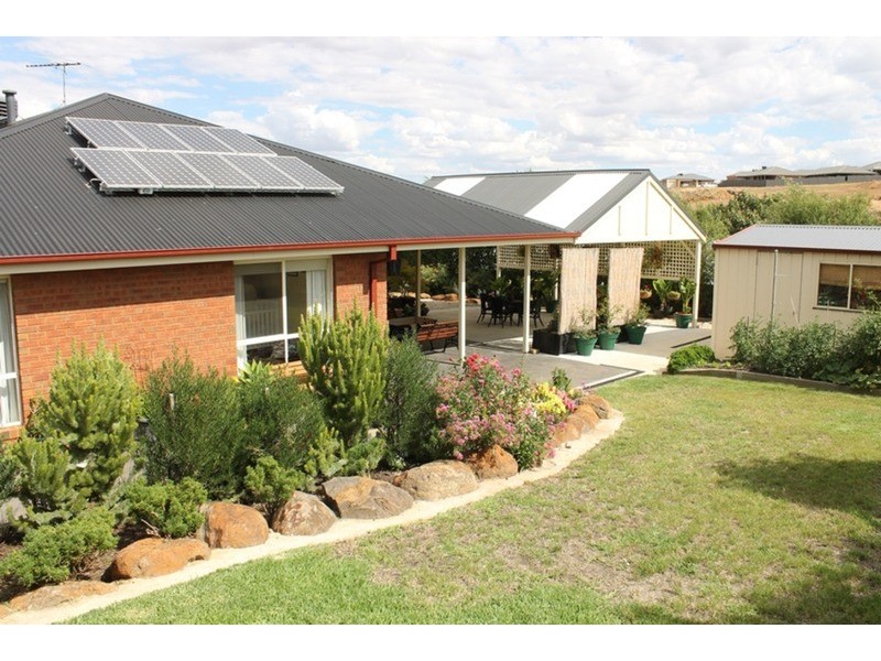 86 Clifton Drive, Bacchus Marsh VIC 3340
