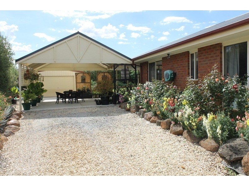 86 Clifton Drive, Bacchus Marsh VIC 3340