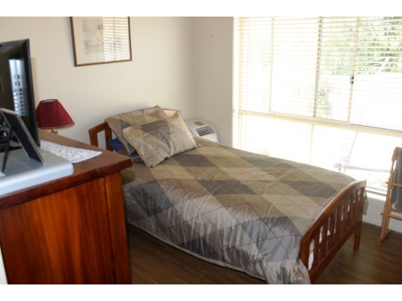 2/12 Higgins Court, Bacchus Marsh VIC 3340