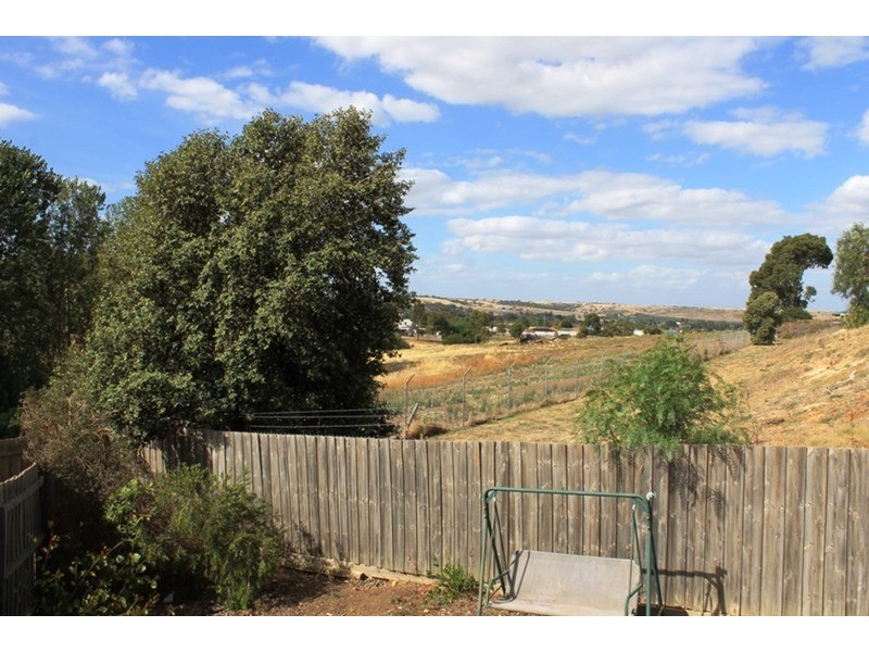 2/12 Higgins Court, Bacchus Marsh VIC 3340