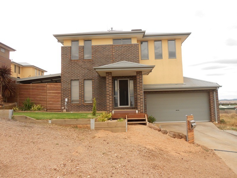 4/21 Fredrick Street, Bacchus Marsh VIC 3340