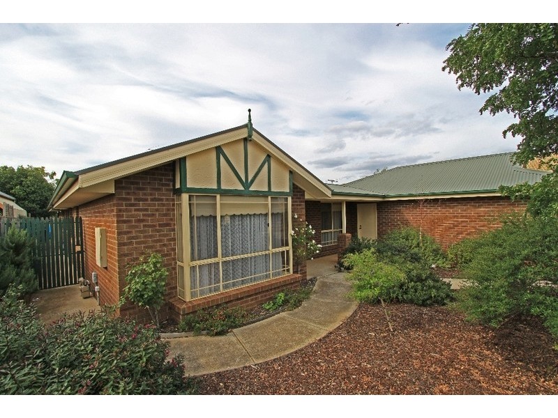 4 Ball Court, Bacchus Marsh VIC 3340