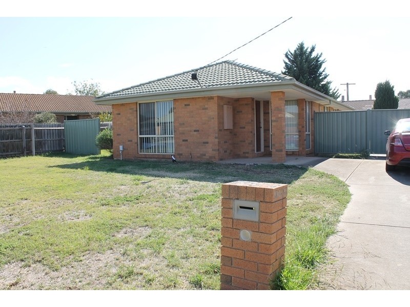 52 Jonathan Drive, Bacchus Marsh VIC 3340
