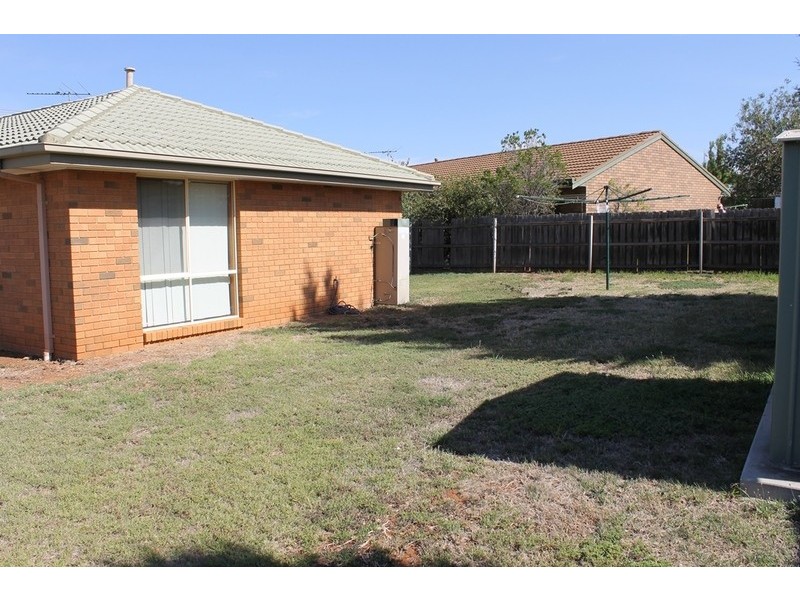 52 Jonathan Drive, Bacchus Marsh VIC 3340