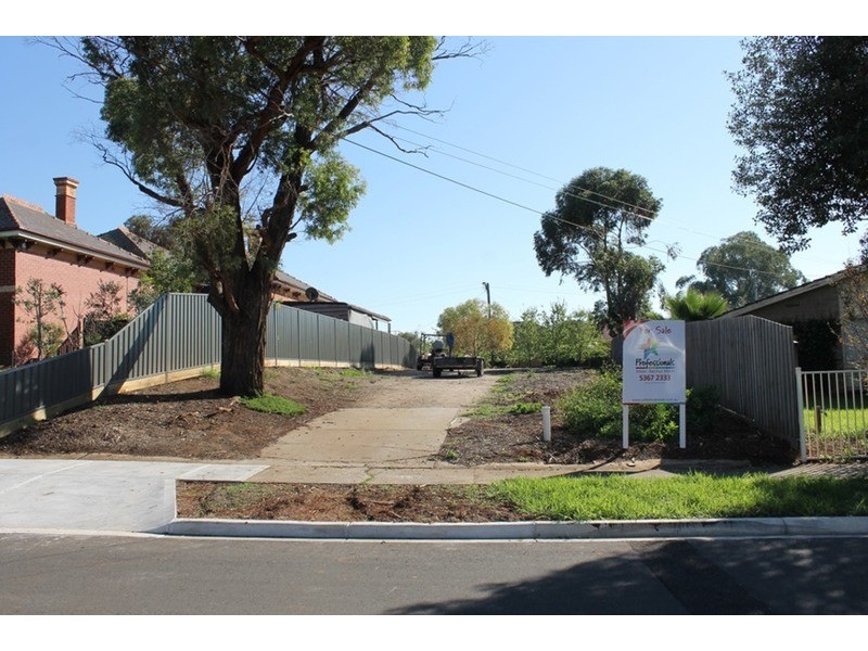 6 Dugdale Street, Bacchus Marsh VIC 3340