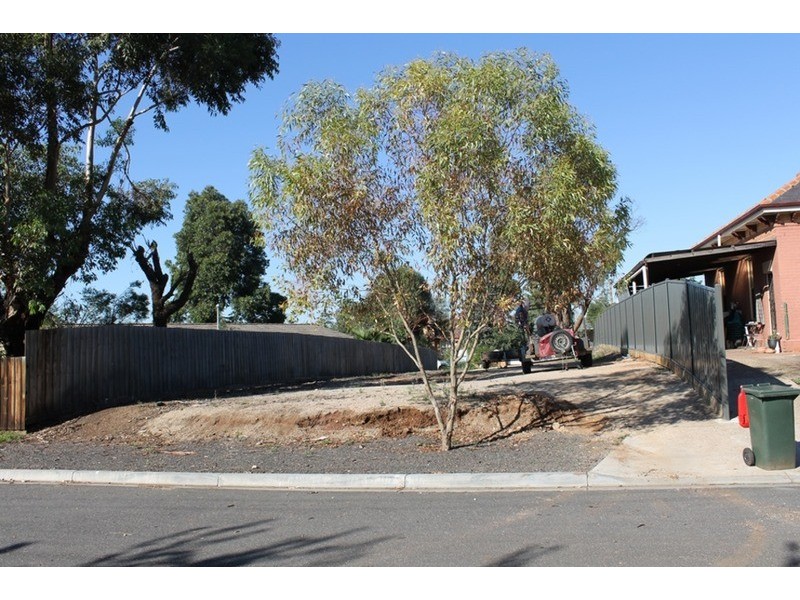 6 Dugdale Street, Bacchus Marsh VIC 3340