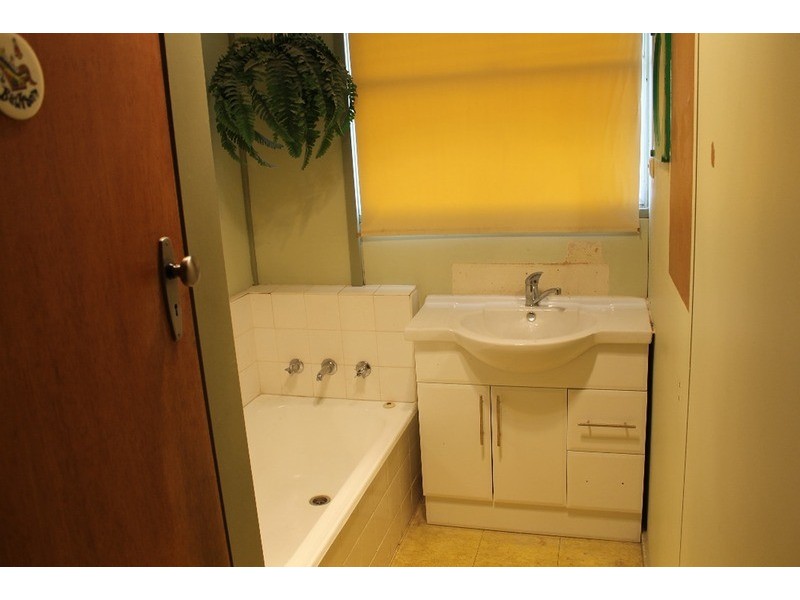 16 Shea Street, Bacchus Marsh VIC 3340