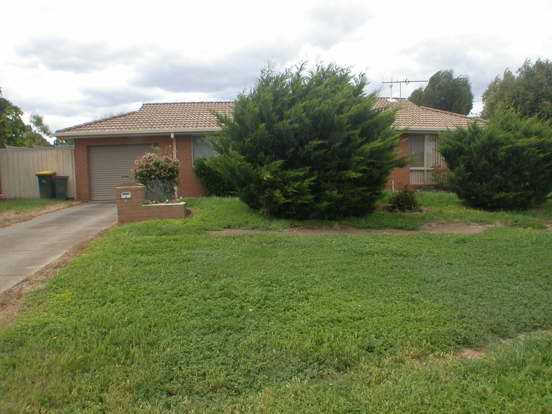 1/28 Labilliere Street, Bacchus Marsh VIC 3340