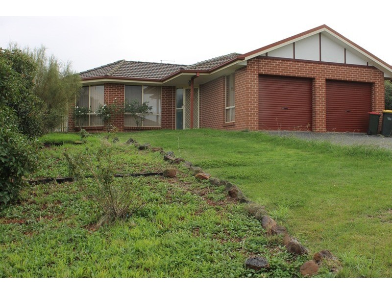 2 Chicquita Court, Bacchus Marsh VIC 3340