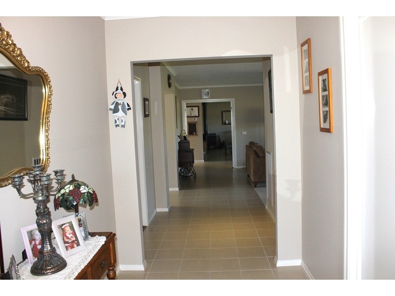 53 Muddy Lane, Myrniong VIC 3341