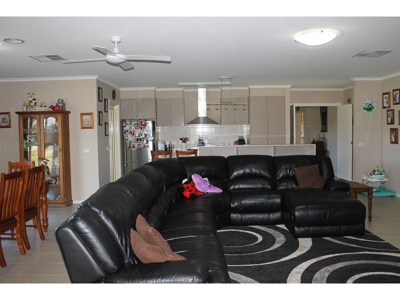 53 Muddy Lane, Myrniong VIC 3341
