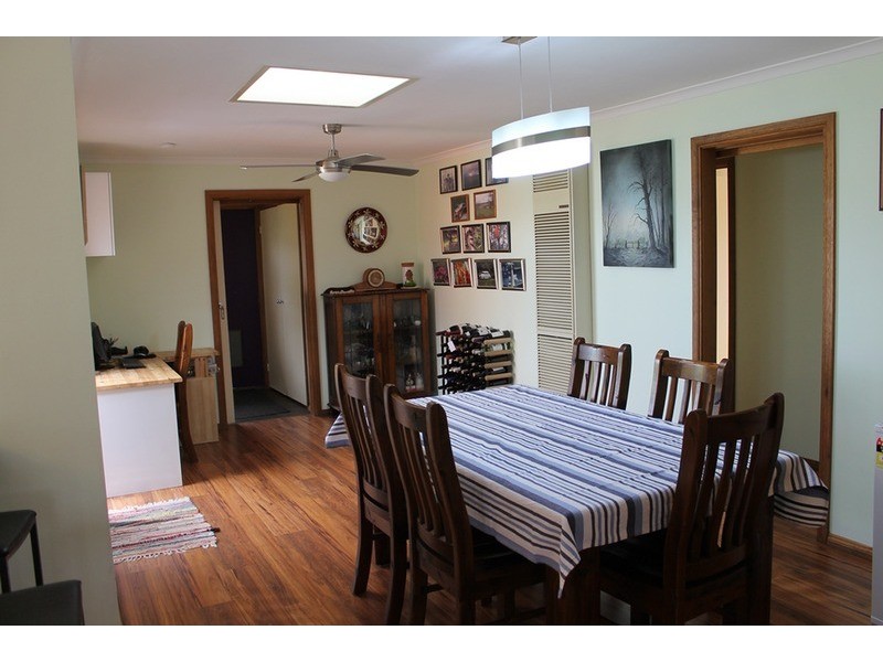 64 Jonathan Drive, Bacchus Marsh VIC 3340