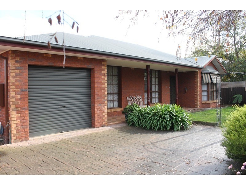 3/6 Waddell Street, Bacchus Marsh VIC 3340