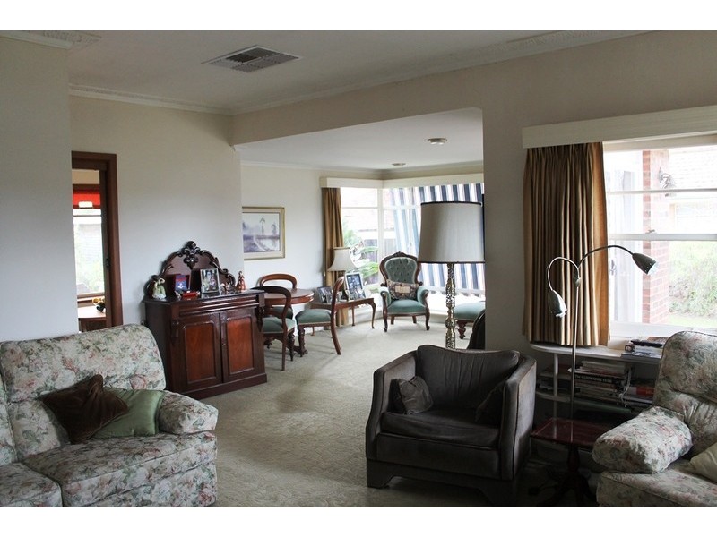 24 Manor Street, Bacchus Marsh VIC 3340