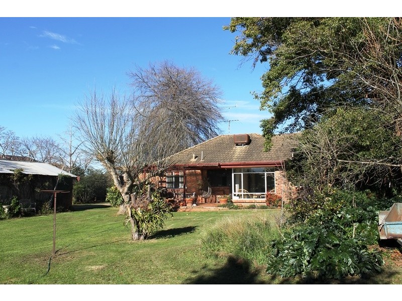 24 Manor Street, Bacchus Marsh VIC 3340