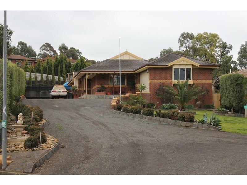 2 Amstel Close, Bacchus Marsh VIC 3340