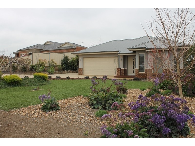 4 Alice Close, Bacchus Marsh VIC 3340