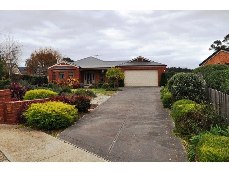 3 Grantleigh Drive, Bacchus Marsh VIC 3340