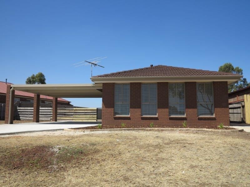 112 Underbank  Boulevard, Bacchus Marsh VIC 3340