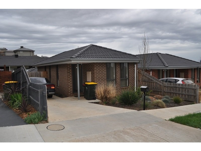 2/158 Holts Lane, Bacchus Marsh VIC 3340