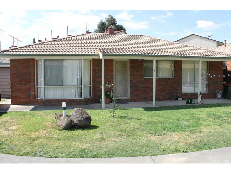 3/8 Simpson Street, Bacchus Marsh VIC 3340