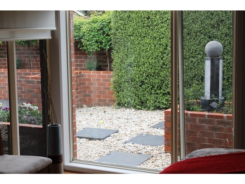 2/23 Manor Street, Bacchus Marsh VIC 3340