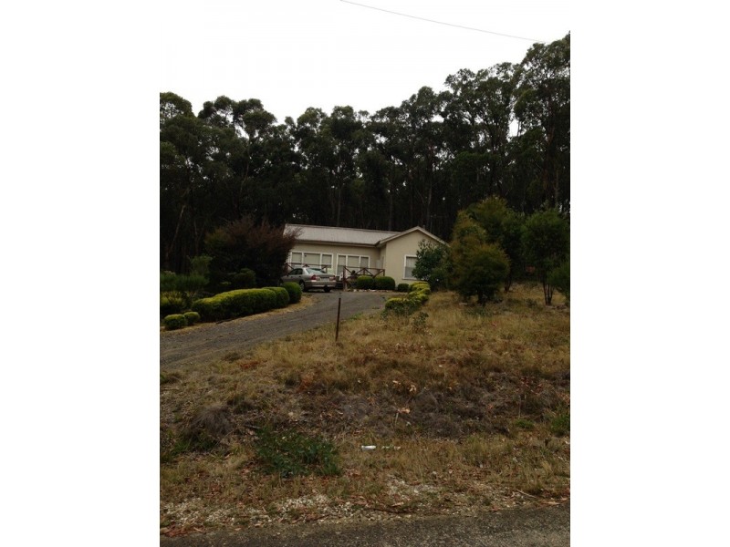 15 Pine Court, Dales Creek VIC 3341