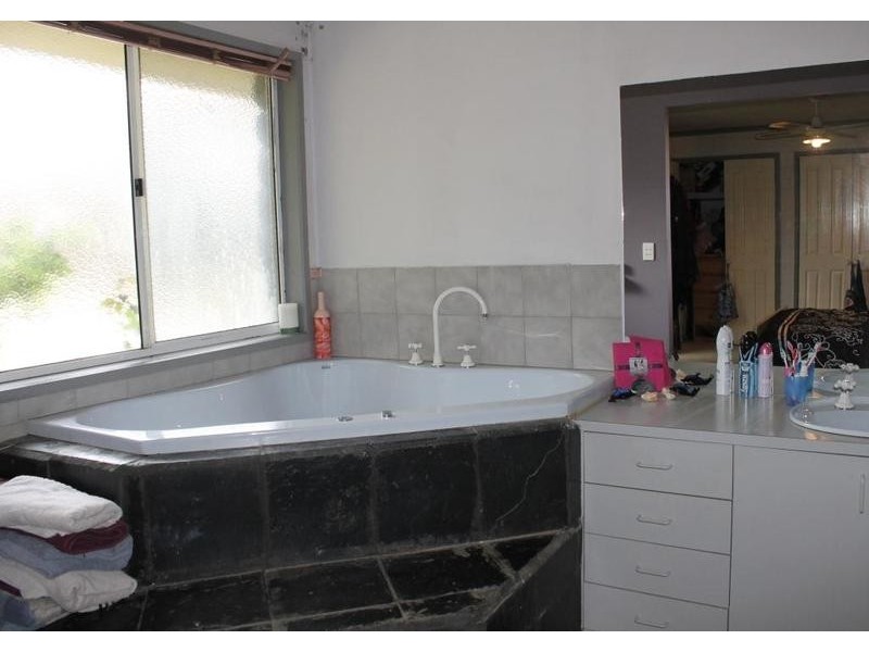 141 Dales Creek Avenue, Dales Creek VIC 3341