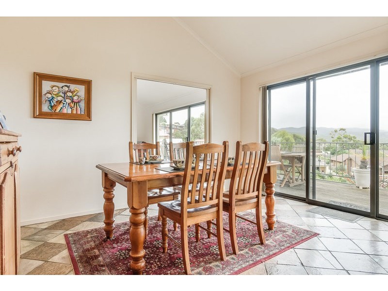 8 Medway Court, Bacchus Marsh VIC 3340