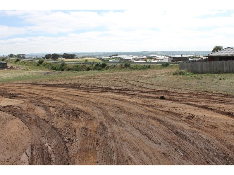 103 Burbidge Drive, Bacchus Marsh VIC 3340