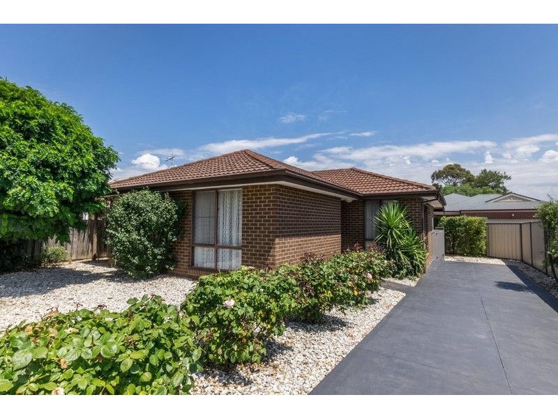 1/23 Manor Street, Bacchus Marsh VIC 3340