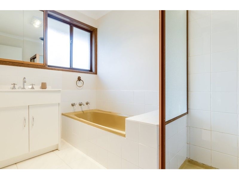 1/23 Manor Street, Bacchus Marsh VIC 3340