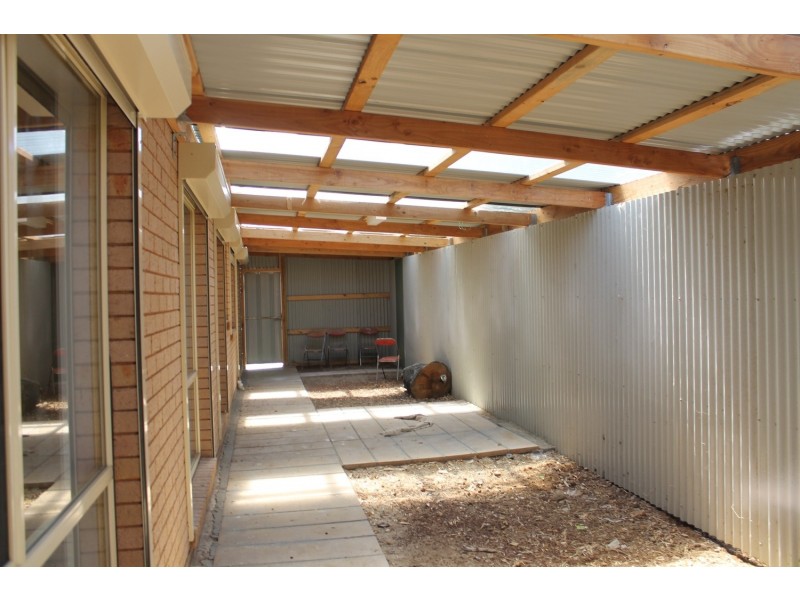 4 Edwards Court, Darley VIC 3340