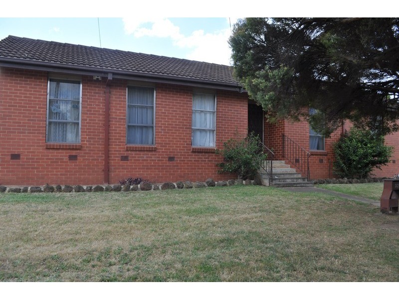 32 Jonathon Drive, Bacchus Marsh VIC 3340