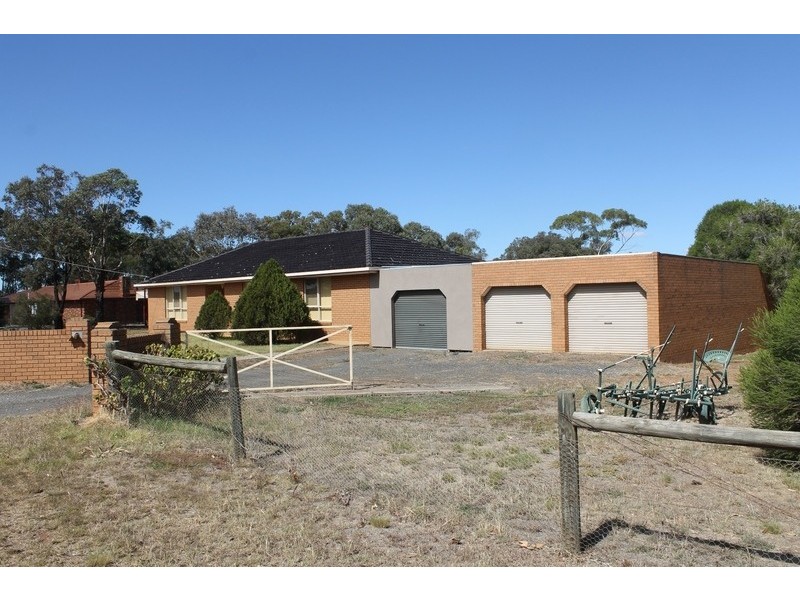 31 Nathan Drive, Bacchus Marsh VIC 3340