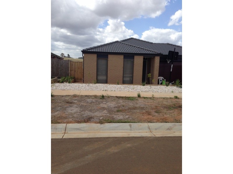 8 Delahey Close, Bacchus Marsh VIC 3340