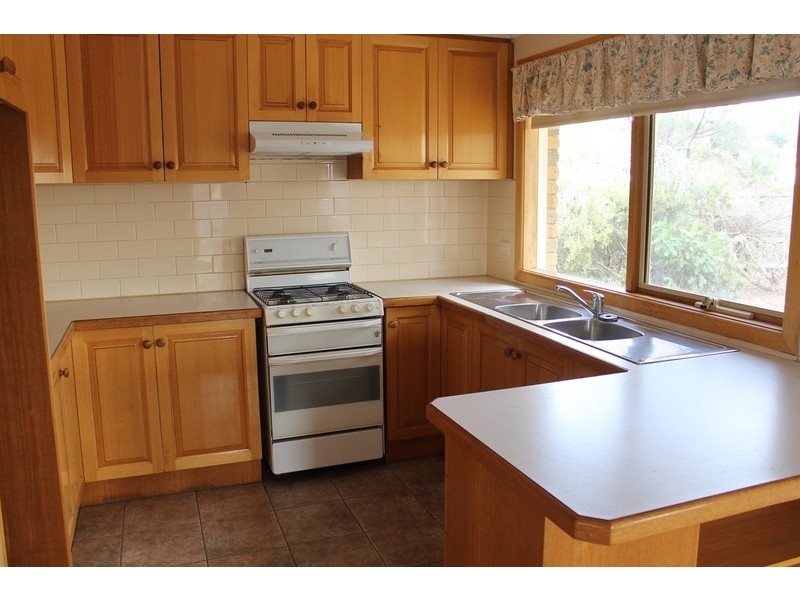 10 Swans Road, Bacchus Marsh VIC 3340