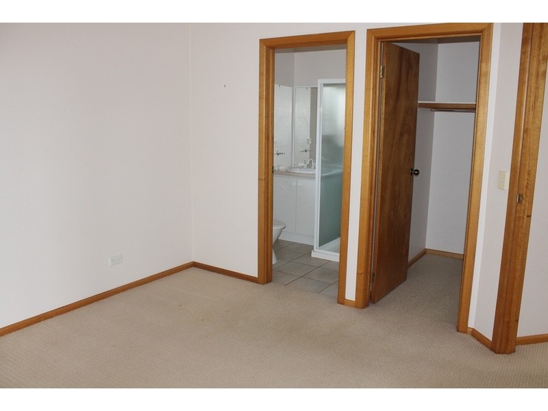 10 Swans Road, Bacchus Marsh VIC 3340